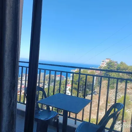 Mondi * Sarandë